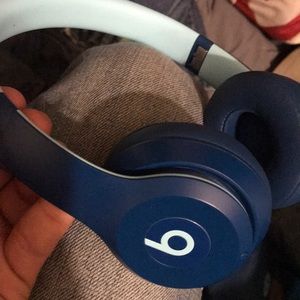 Beats solo 3 brand new about 3 days old